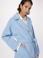 Carregar imagem no visualizador da galeria, light blue pure wool coat
