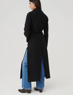 Carregar imagem no visualizador da galeria, black belted coat
