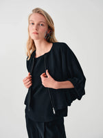 Carregar imagem no visualizador da galeria, black Short jacket
