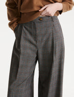 Load image into Gallery viewer, grey Straight-leg darted trousers
