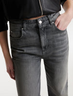 Load image into Gallery viewer, grey High-waisted mom-cut jeans
