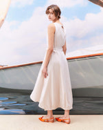 Carregar imagem no visualizador da galeria, white flared cotton poplin dress
