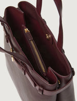 Carregar imagem no visualizador da galeria, dark brown vertical tote bag
