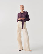 Carregar imagem no visualizador da galeria, vanilla ice Wide-leg trousers
