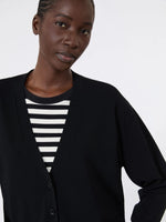 Carregar imagem no visualizador da galeria, black V-neck cardigan
