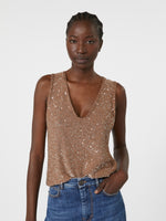 Carregar imagem no visualizador da galeria, brown sequinned knitted top
