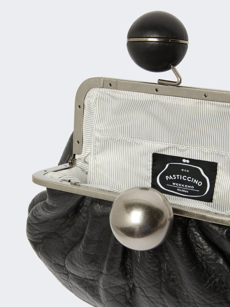 black Medium nappa leather