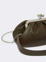 Carregar imagem no visualizador da galeria, dark green medium sheepskin Pasticcino Bag
