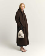 Carregar imagem no visualizador da galeria, brown long coat with integrated scarf
