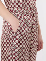 Carregar imagem no visualizador da galeria, bordeaux Printed silk twill trousers with drawstring
