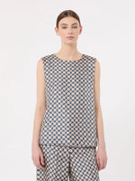 Carregar imagem no visualizador da galeria, navy Printed silk top
