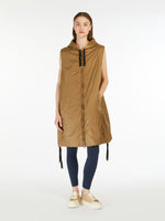 Carregar imagem no visualizador da galeria, caramel midi gilet with hood
