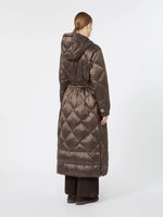 Carregar imagem no visualizador da galeria, brown Long puffer
