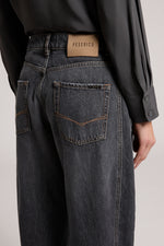 Load image into Gallery viewer, black woman pants
