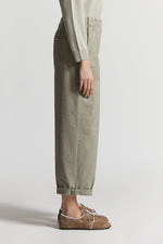 Carregar imagem no visualizador da galeria, Frosted Landscape Green denim pant
