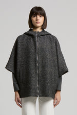 Carregar imagem no visualizador da galeria, Eclipse Gray Coat with hood
