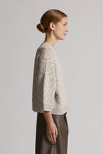 Carregar imagem no visualizador da galeria, Natural White-Sepia knitted sweater
