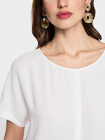 Carregar imagem no visualizador da galeria, white Loose-fitting flowing material blouse
