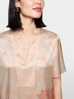 Carregar imagem no visualizador da galeria, warm taupe pure silk blouse shirt
