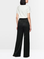 Carregar imagem no visualizador da galeria, black wide-fit trousers with pleats
