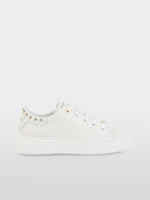 Carregar imagem no visualizador da galeria, off-white leather trainers with stud details
