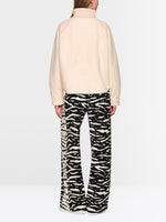 Carregar imagem no visualizador da galeria, magnolia jacket with animal print
