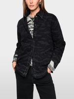 Carregar imagem no visualizador da galeria, pepper Denim blouse with animal print
