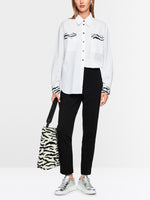 Carregar imagem no visualizador da galeria, white ‘Rethink Together’ classic blouse

