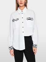 Carregar imagem no visualizador da galeria, white ‘Rethink Together’ classic blouse
