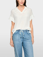 Carregar imagem no visualizador da galeria, off-white Blouse shirt in material mix
