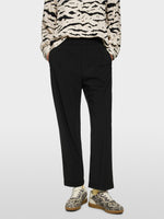 Carregar imagem no visualizador da galeria, black ‘Rethink Together’ WUXI trousers
