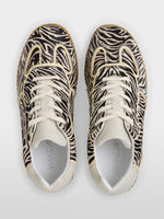 Carregar imagem no visualizador da galeria, zebra Sneakers with animal print
