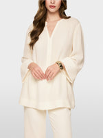 Carregar imagem no visualizador da galeria, bright ecru tunic-style blouse

