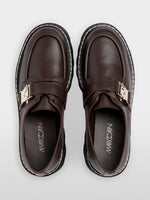 Carregar imagem no visualizador da galeria, seal brown Loafers with buckle straps
