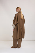 Carregar imagem no visualizador da galeria, oversized marrone coat
