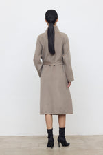 Carregar imagem no visualizador da galeria, fango wool coat
