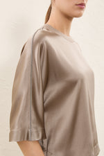 Carregar imagem no visualizador da galeria, cnidus stone silk t-shirt
