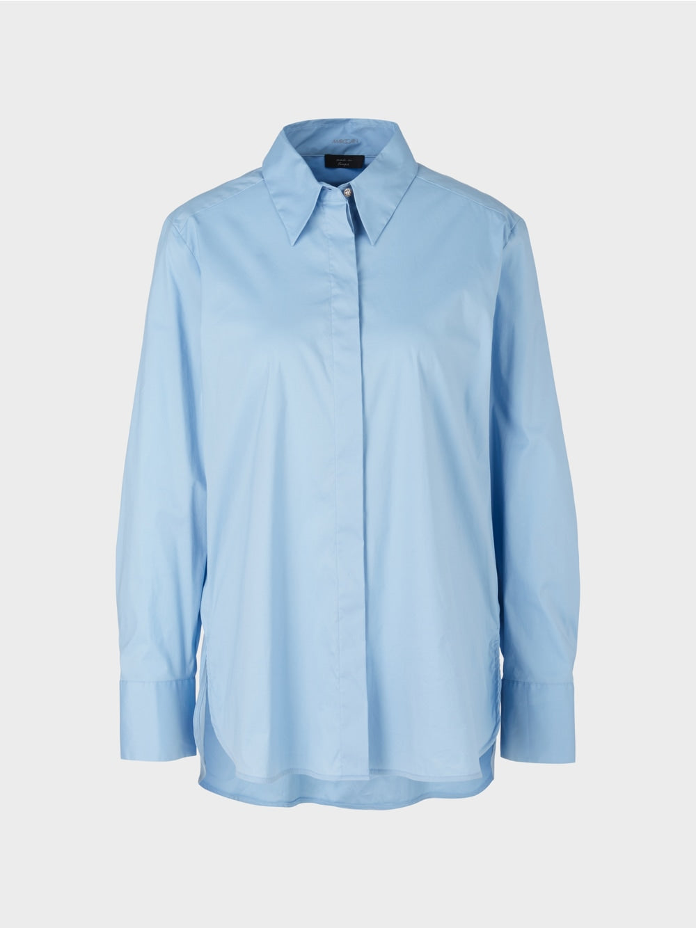 blue plain-coloured blouse