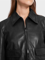 Carregar imagem no visualizador da galeria, black soft leather jacket

