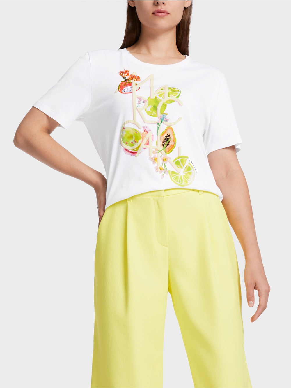 white lemon T-shirt with 3D appliqué