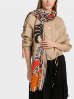 Load image into Gallery viewer, scarf with floral print motif
