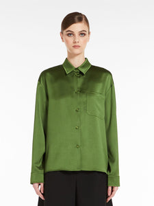 green shirt-style