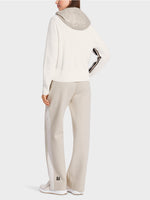Carregar imagem no visualizador da galeria, sporty off-white knitted cardigan
