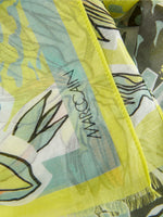 Carregar imagem no visualizador da galeria, scarf with fantasy print
