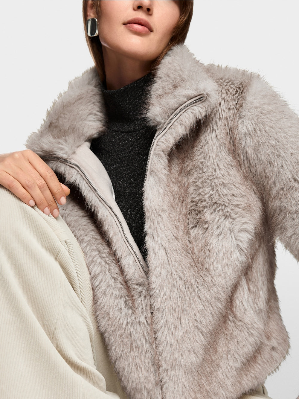 smoke cosy faux fur jacket