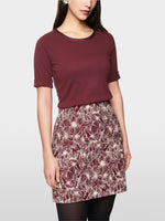 Carregar imagem no visualizador da galeria, red wine T-Shirt
