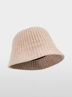 Carregar imagem no visualizador da galeria, smoke knitted hat made of wool blend
