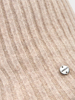 Carregar imagem no visualizador da galeria, smoke knitted hat made of wool blend
