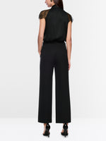 Carregar imagem no visualizador da galeria, black silk top
