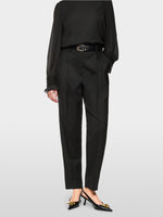 Carregar imagem no visualizador da galeria, black FAQUS pleated trousers
